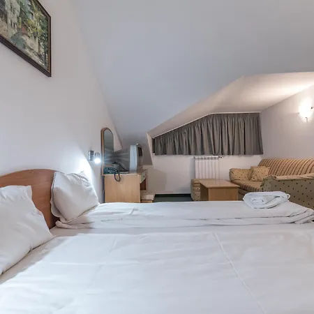 Хотел айсберг