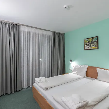 Iceberg 3* バンスコ